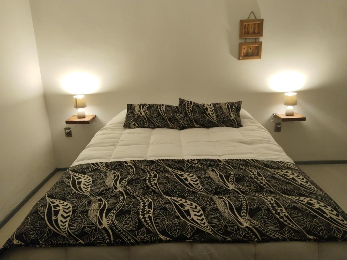 Hotel Hanau'Eepe Ханга-Роа Экстерьер фото